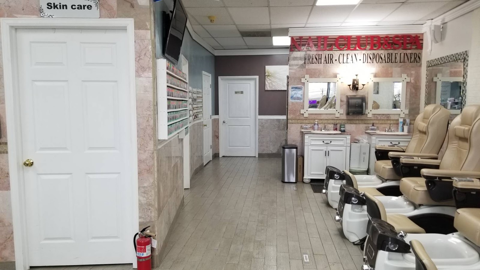 Nail Club & Spa nail work in Lakewood, Colorado