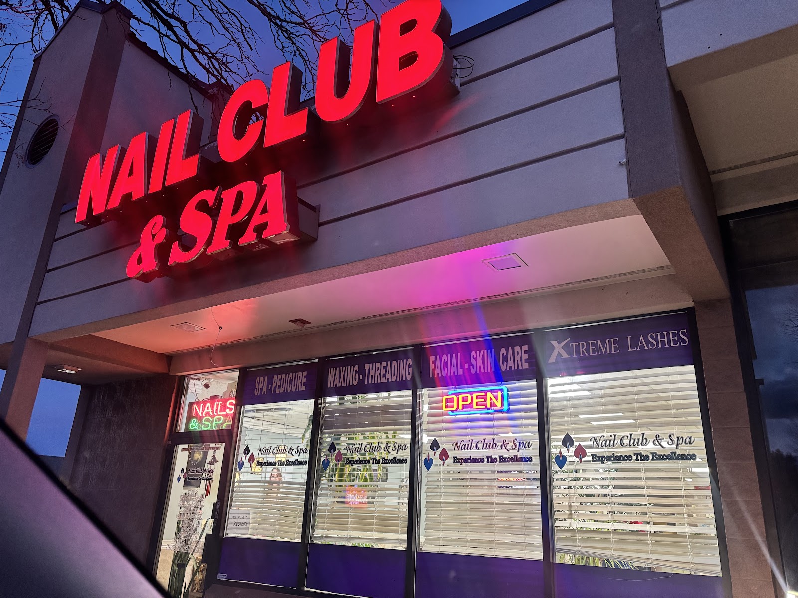 Nail Club & Spa nail photo 2